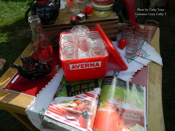 Notice magazine, a photo of this display was published.