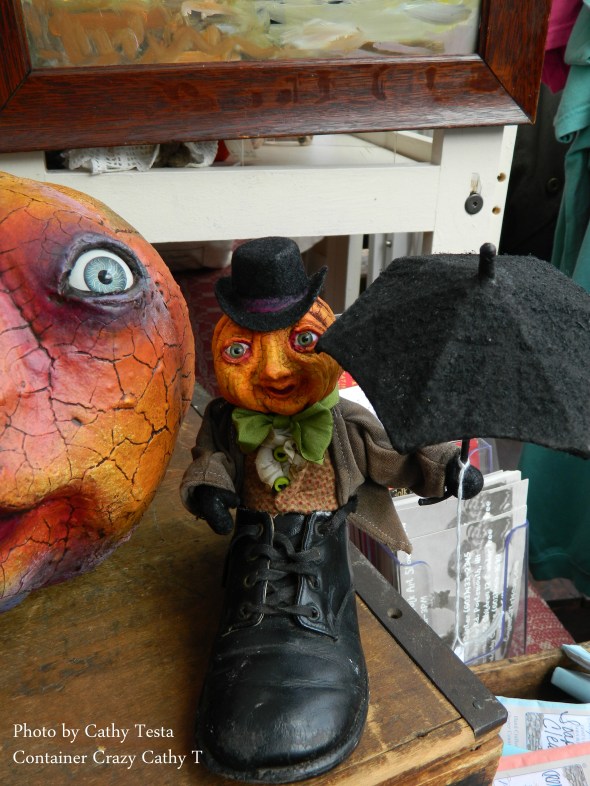 My fav of the Seasonal Pumpkin Art at the show