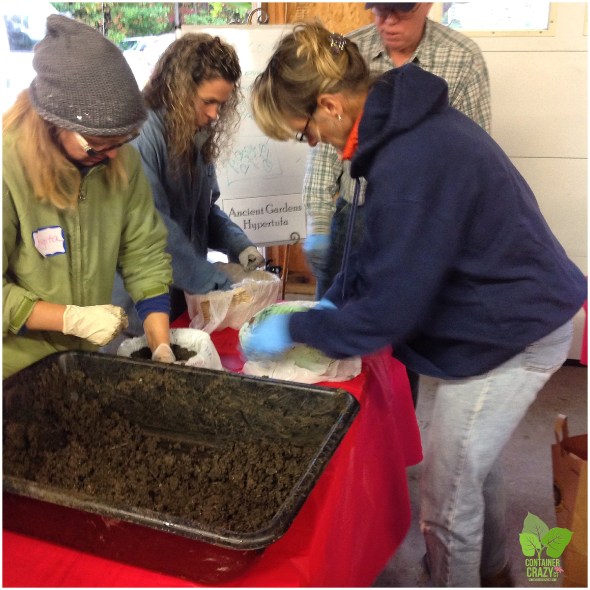 ContainerCrazyCT Hypertufa Making Class_0006